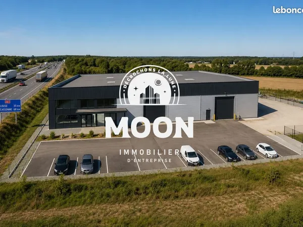 Local 743 m² Albi