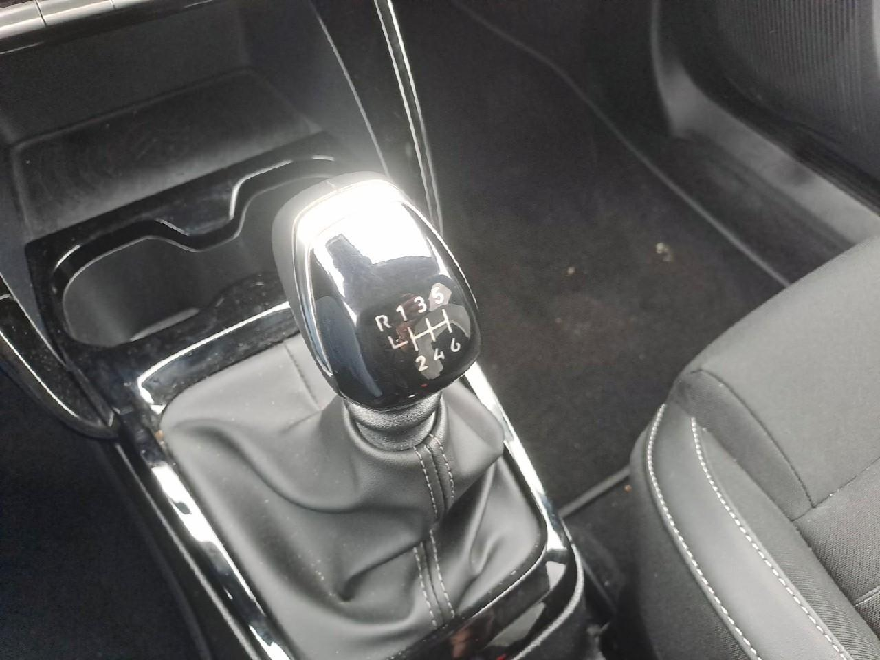 Citroën C3 turbo 100 ch bvm6 max — photo 17