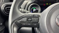 Toyota Yaris 116h Design 5p MY21 — photo 24