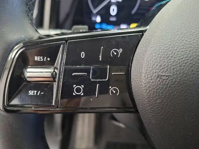 Renault Megane e-tech ev60 130ch super charge — photo 36