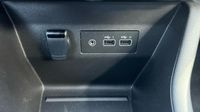 Renault Clio 1.5 Blue dCi 100ch Evolution - 24 — photo 30