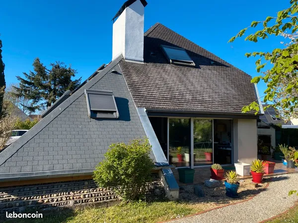 Maison 6 pièces de 170m² avec jardin/garage/parkings à Jurançon