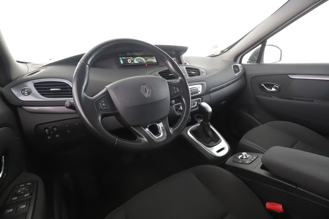 Renault Scenic 1.5 dCi Limited EDC — photo 10