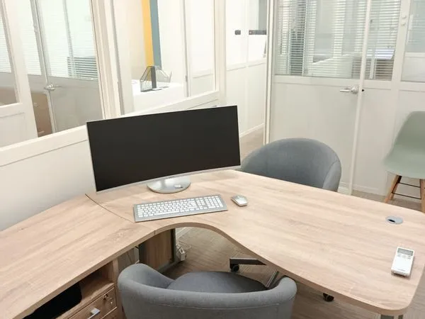 Bureaux privatifs équipés tout inclus — Hyper-centre Gare Saint-Roch (Montpellier)