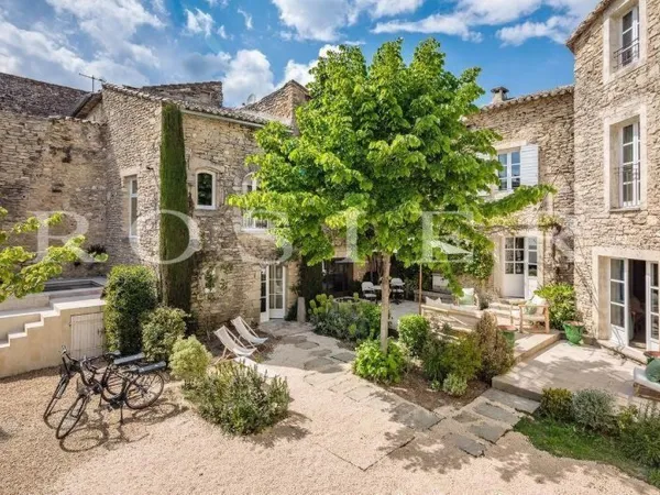 Maison et villa de prestige Vente Gordes 9p 250m² 1850000€