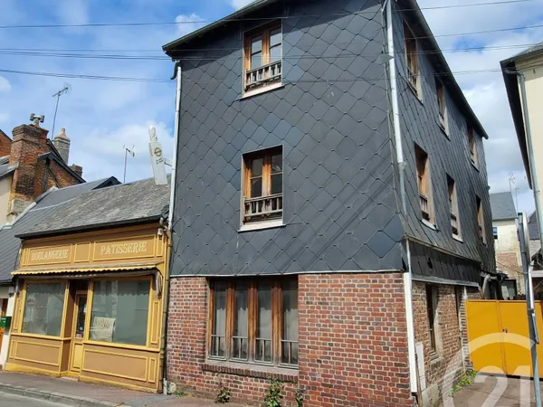Immeuble 8 pièces 109 m²