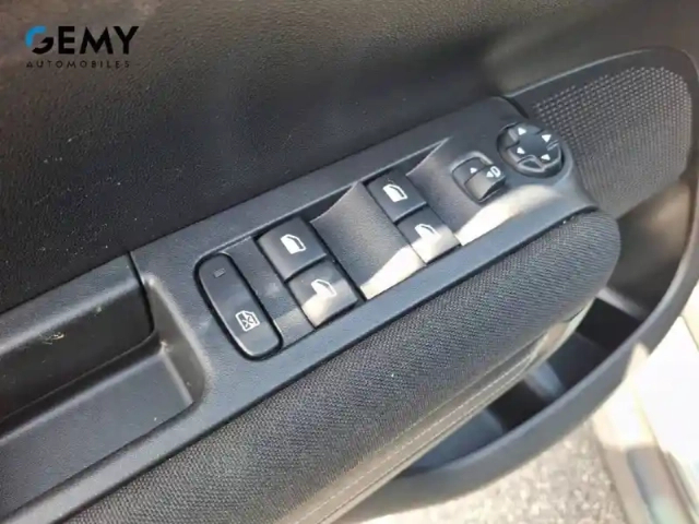 Citroën C3 Aircross puretech 130 s&amp;s eat6 — photo 12
