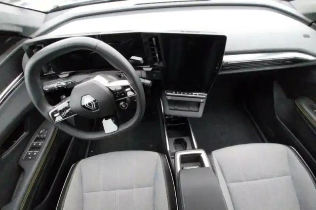 Renault Scenic e-tech électrique 220 ch grande autonomie — photo 9