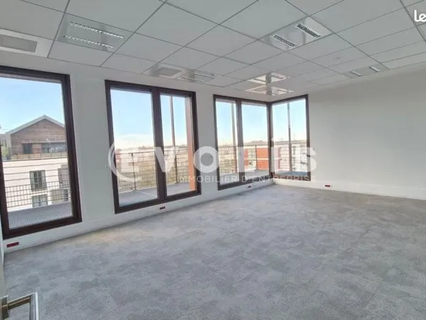 Bureau 31 m²