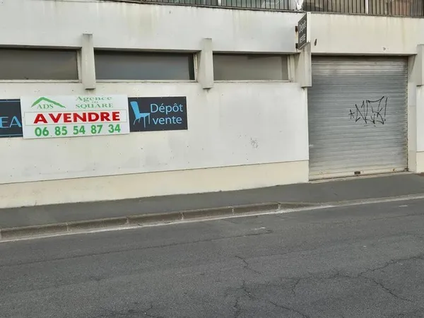 Entrepôt 200 m²