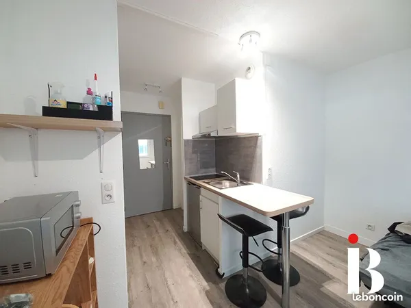 Studio 1 pièce 18 m²