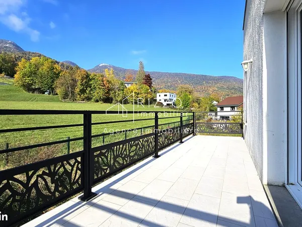 Propriété 6 pièces 168 m²