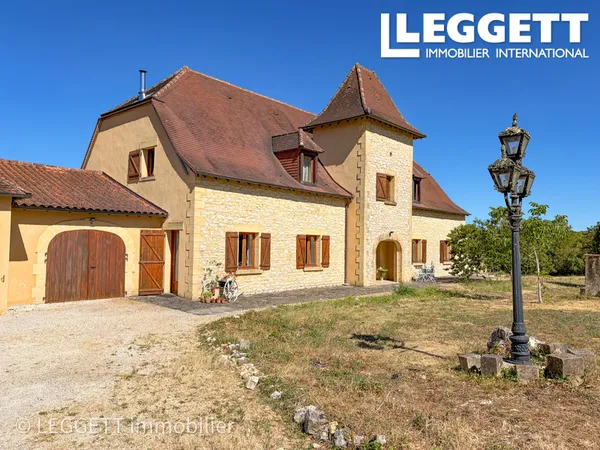 Vaste maison de 7 chambres, 6 ha, idéal chevaux et beau potentiel locatif