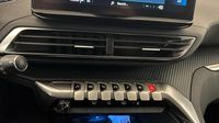 Peugeot 3008 1.2 PureTech 130ch S&S Allure — photo 26