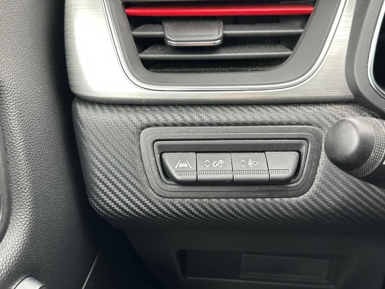 Renault Captur tce 160 edc - 21b r.s. line — photo 16