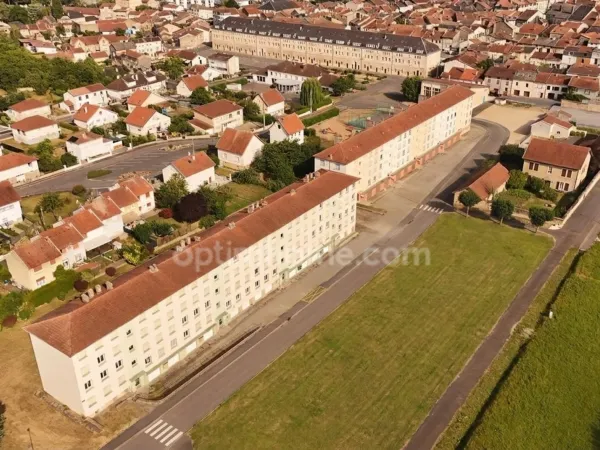 STENAY - ENSEMBLE IMMOBILIER 72 LOGEMENTS - 27 GARAGES - PROCHE BELGIQUE ET LUXEMBOURG