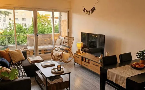 Chambre en coloc rénovée avec jardin et parking