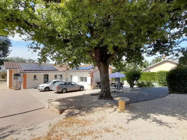Maison de plain-pied 7 pièces 135 m²