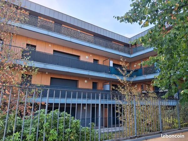 NOGENT-SUR-MARNE - MARNE BEAUTÉ - STUDIO 32,71 m² AVEC TERRASSE SUR JARDIN INTÉRIEUR - PARKING - RER