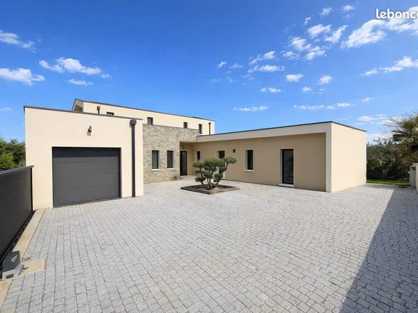 Maison 6 pièces 185 m²