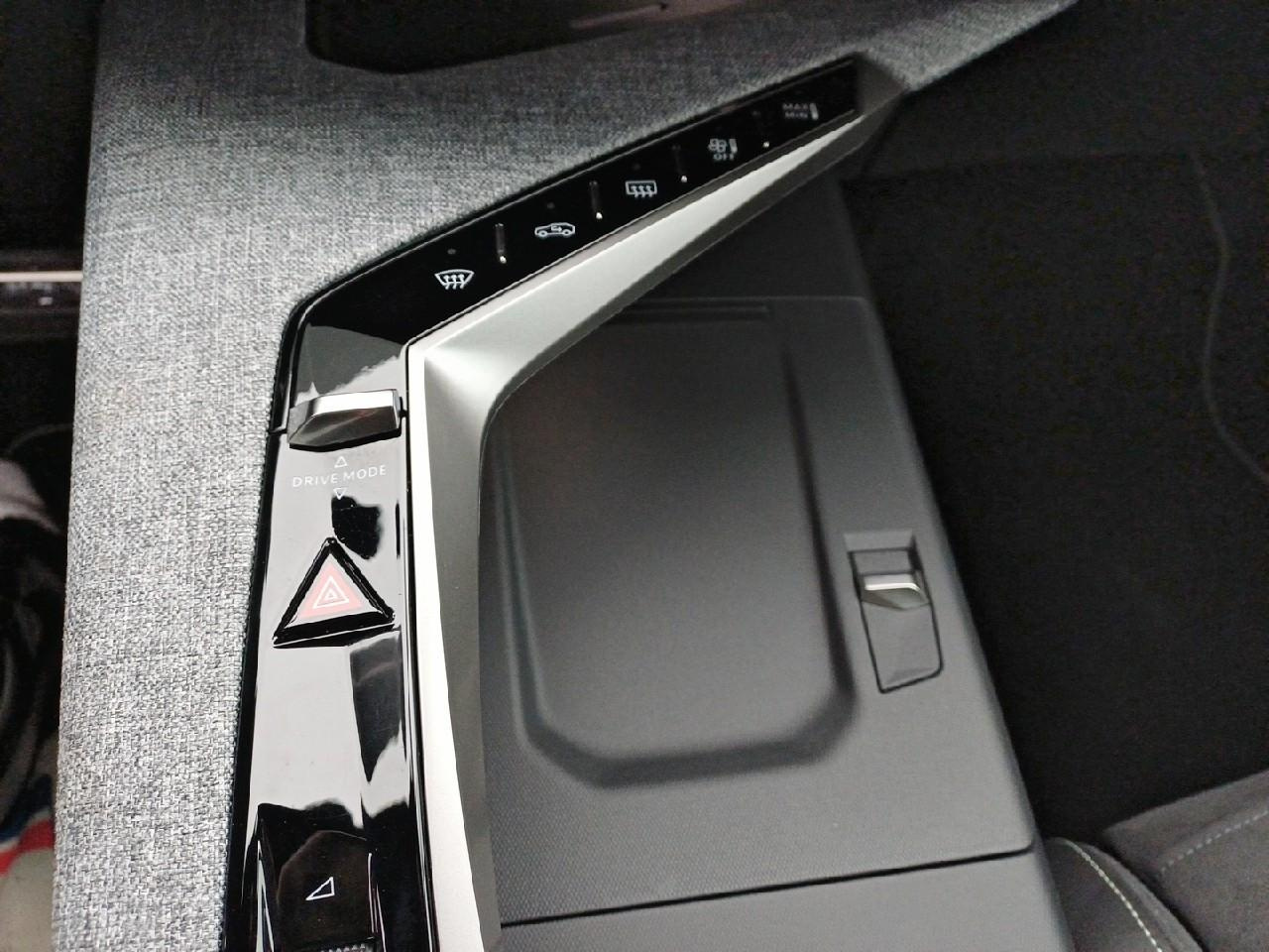 Peugeot 3008 1.2 hybrid 145ch gt e-dcs6 — photo 19