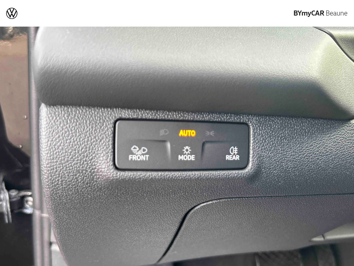 Volkswagen T-Roc 1.5 eTSI EVO2 Hybrid 150 ch DSG7 — photo 20