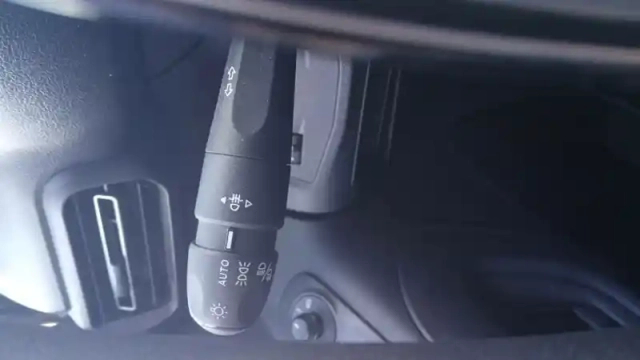 Peugeot Partner fourgon m 650 kg bluehdi 130 s&amp;s eat8 — photo 60