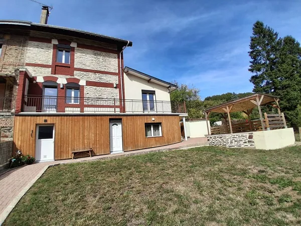Maison mitoyenne rénovée de 85 m2 sh avec un terrain à BOGNY SUR MEUSE