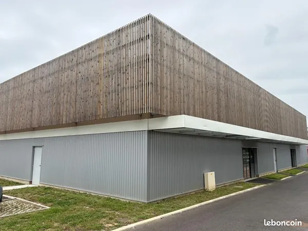 Local d'activité 350 m²