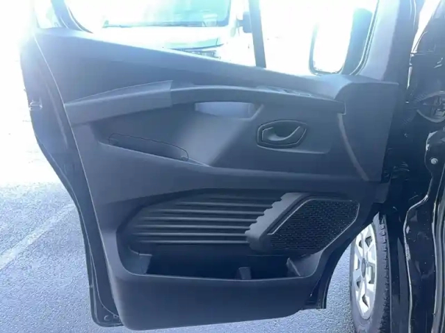 Renault Trafic blue dci 150 — photo 9