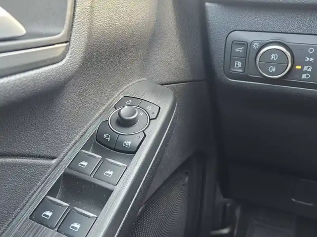 Ford Kuga 2.5 duratec 225 phev powershift — photo 84