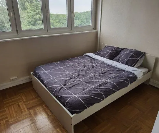 Chambre à louer dans appartement de 80 m2 à EVRY
