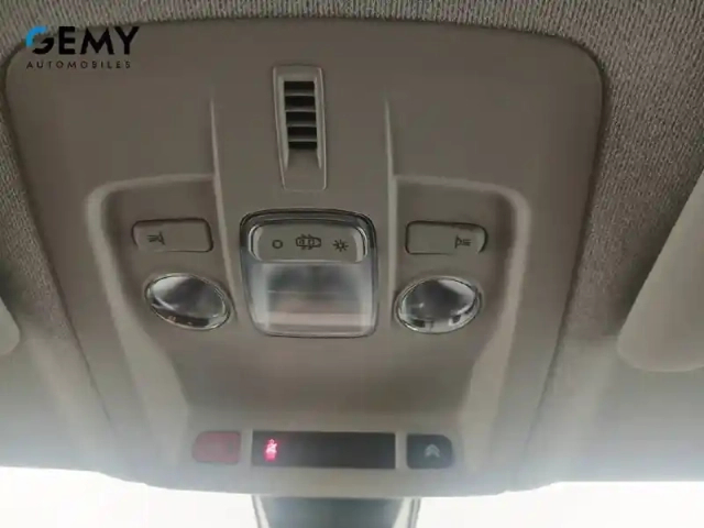 Citroën C4 cactus puretech 110 s&amp;s eat6 — photo 17
