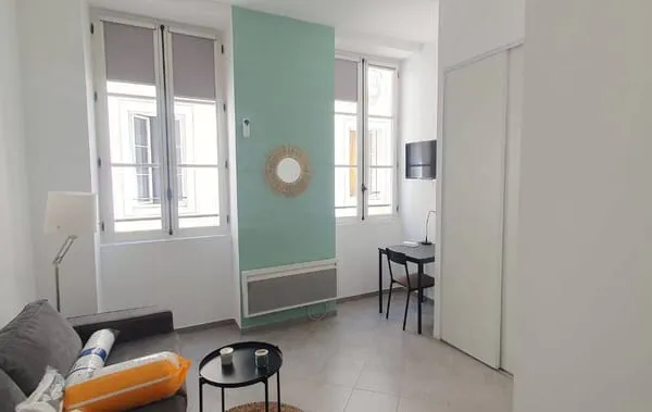 Studio 1 pièce 19 m²