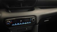Toyota Yaris 116h Dynamic 5p MY22 — photo 26