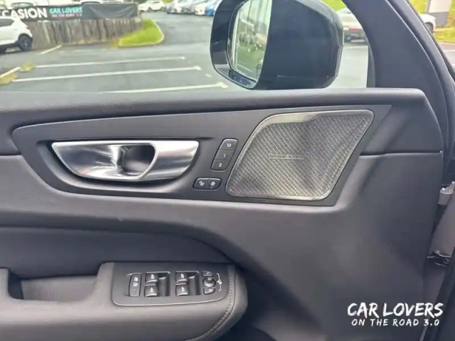 Volvo Xc60 t6 awd hybride rechargeable 253 ch+145 ch geartronic 8 — photo 20