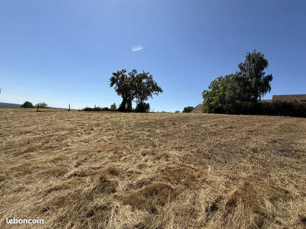 Terrain 3759 m²