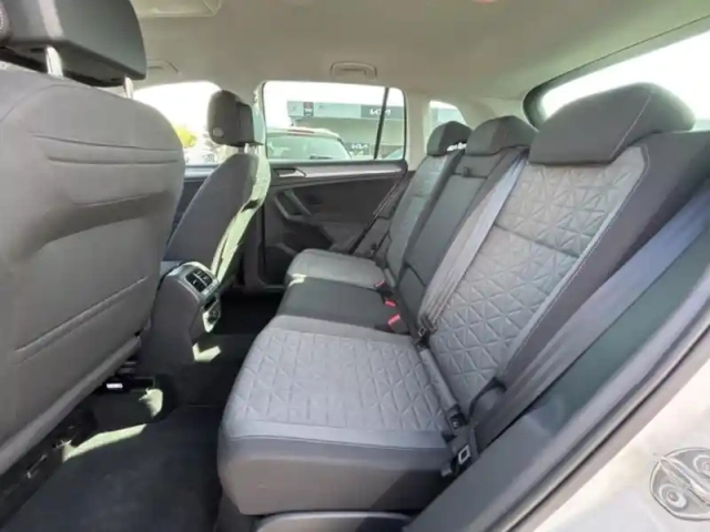 Volkswagen Tiguan 1.5 tsi 150ch life dsg7 — photo 12