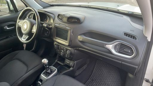 Jeep Renegade 1.0 T3 120 4X2 - Quicksilver – 2020 – 72074 km – Essence – Boîte Manuelle — photo 10