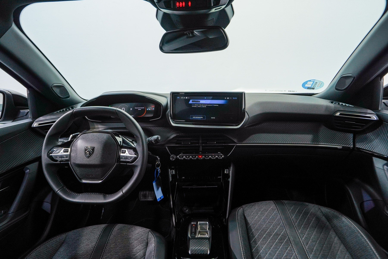 Peugeot 2008 — photo 11