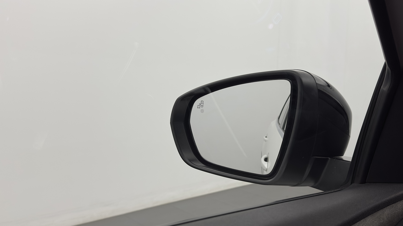 Peugeot 3008 Hybrid 225 e-EAT8 — photo 17