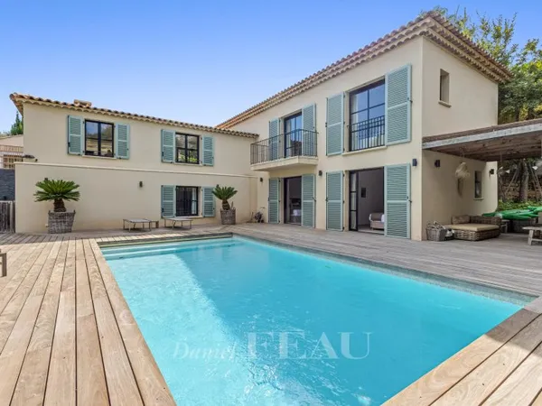 Saint Tropez Gassin - Villa contemporaine à Sinopolis