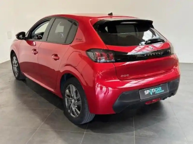 Peugeot 208 1.2 100 style clim /carplay / régulateur — photo 2