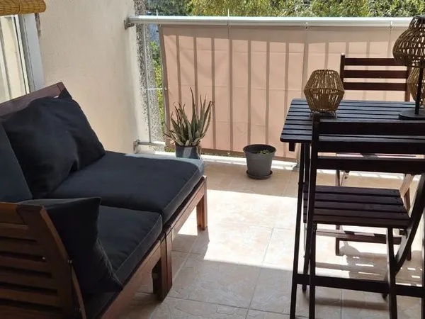 T4 83 m² - 3 chambres - balcon 9 m² - parking - cave - Les Écondeaux, près du Lac d'Enghien 242 000 