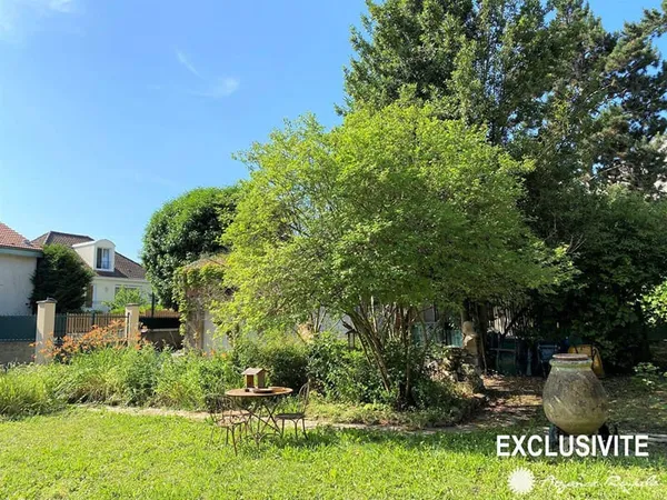 Terrain constructible 619 m²