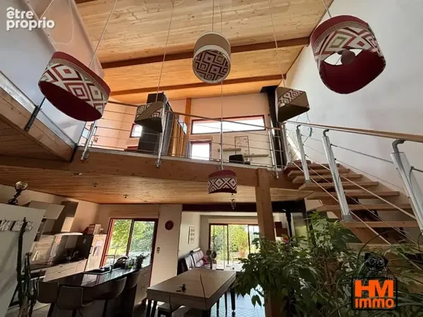 Maison 5 pièces 155 m²