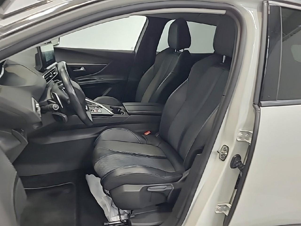 Peugeot 3008 hybrid 225 e-eat8 allure — photo 10