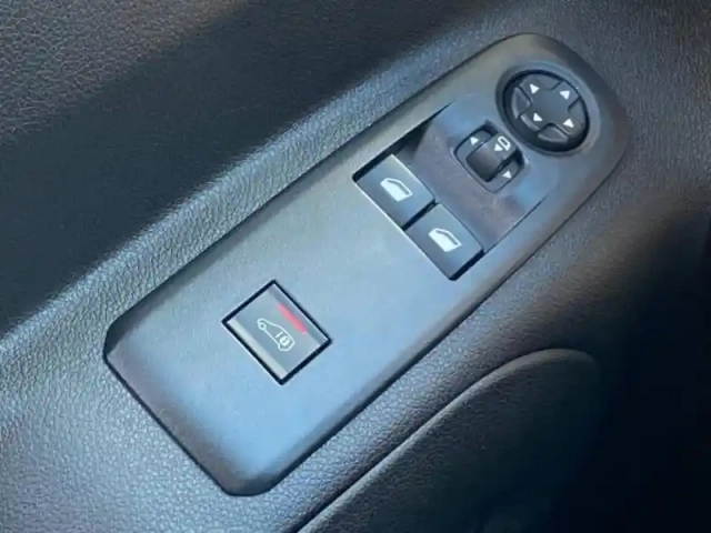 Peugeot Partner standard 1.6 bluehdi 100ch premium — photo 10