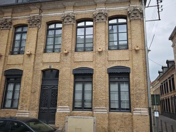 Maison de ville entièrement rénovée