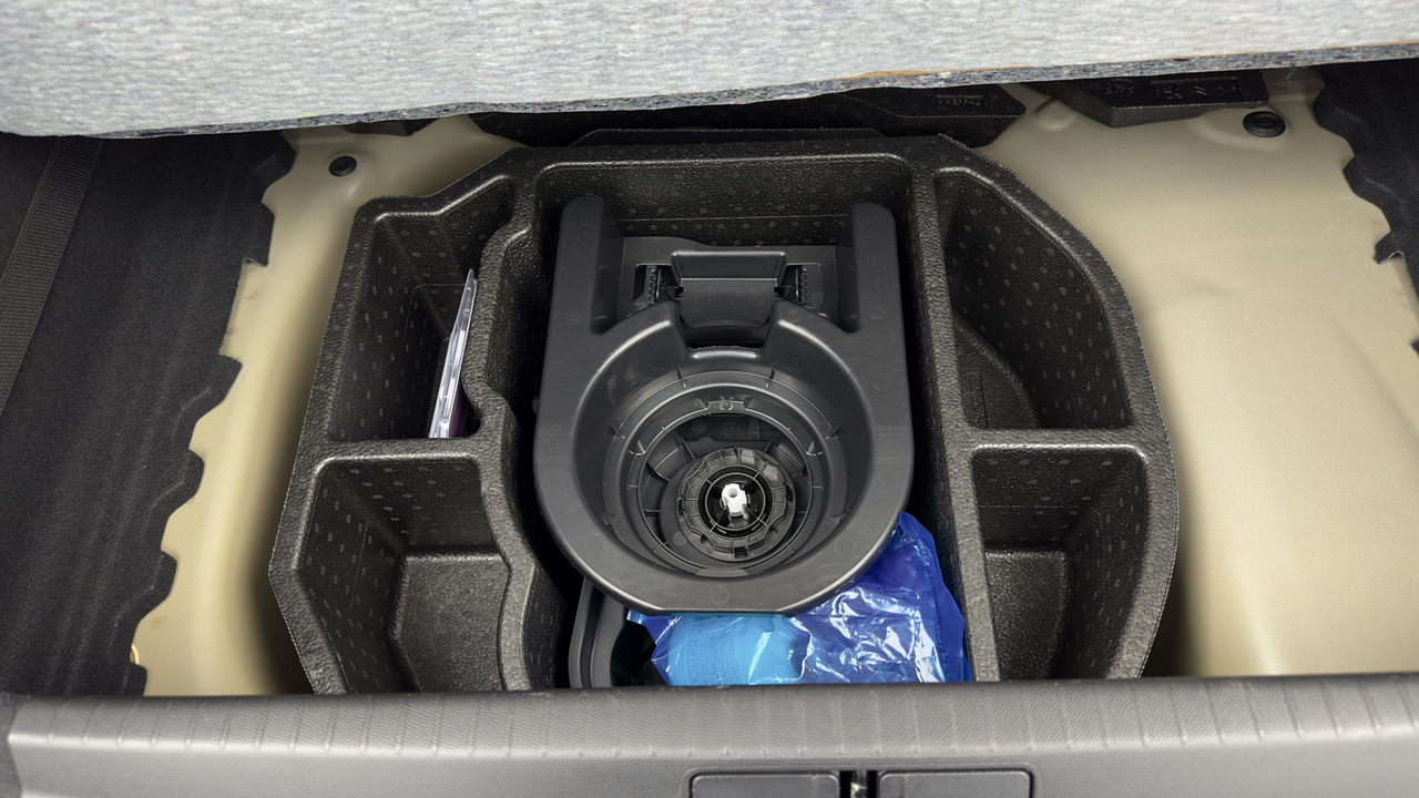 Peugeot 208 PureTech 100 S&amp;S EAT8 — photo 35